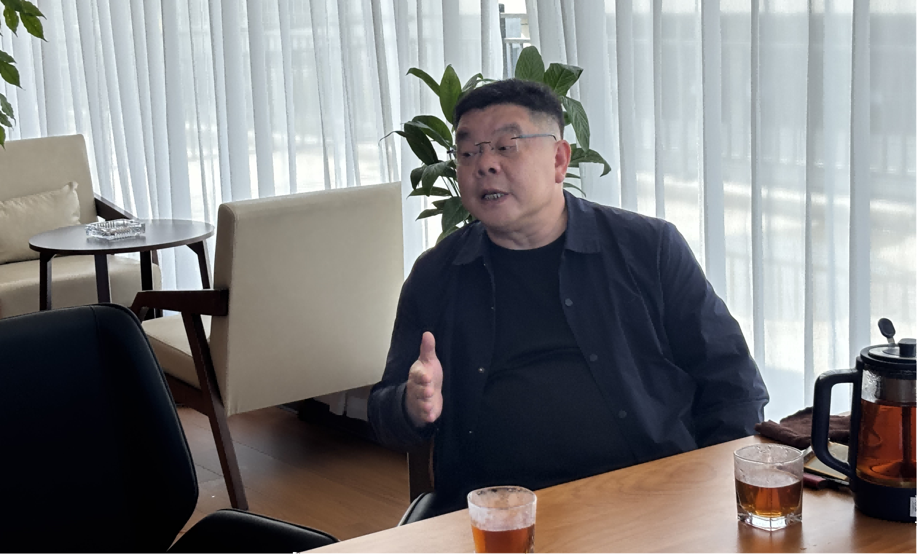 政企联动谋发展 共绘听力健康新蓝图 —— 永丰县商务局、县贸促会等一行莅临江西聆康参观考察(图4) 政企联动谋发展 共绘听力健康新蓝图 —— 永丰县商务局、县贸促会等一行莅临江西聆康参观考察(图4)